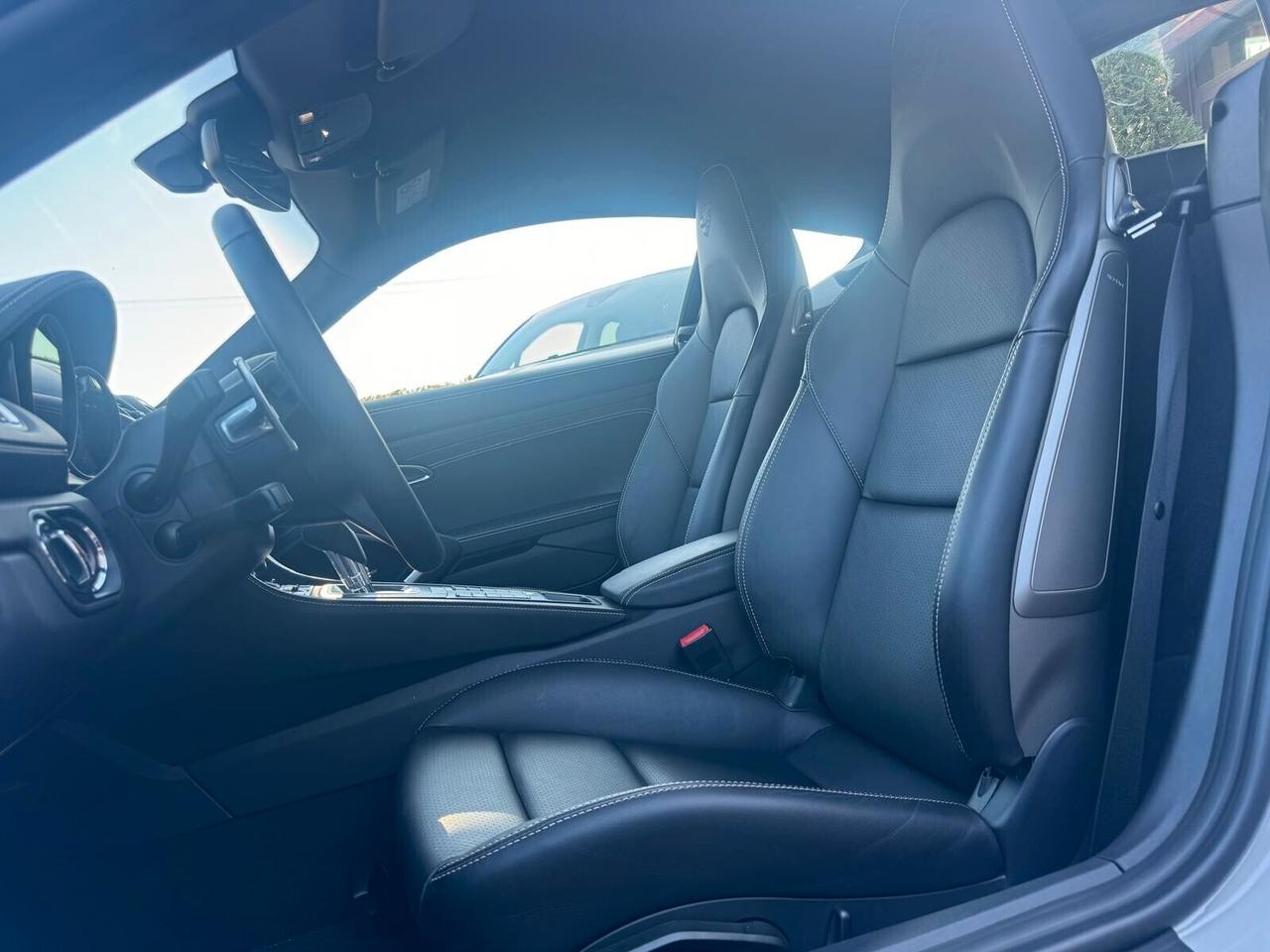 Porsche Cayman style edition sport design