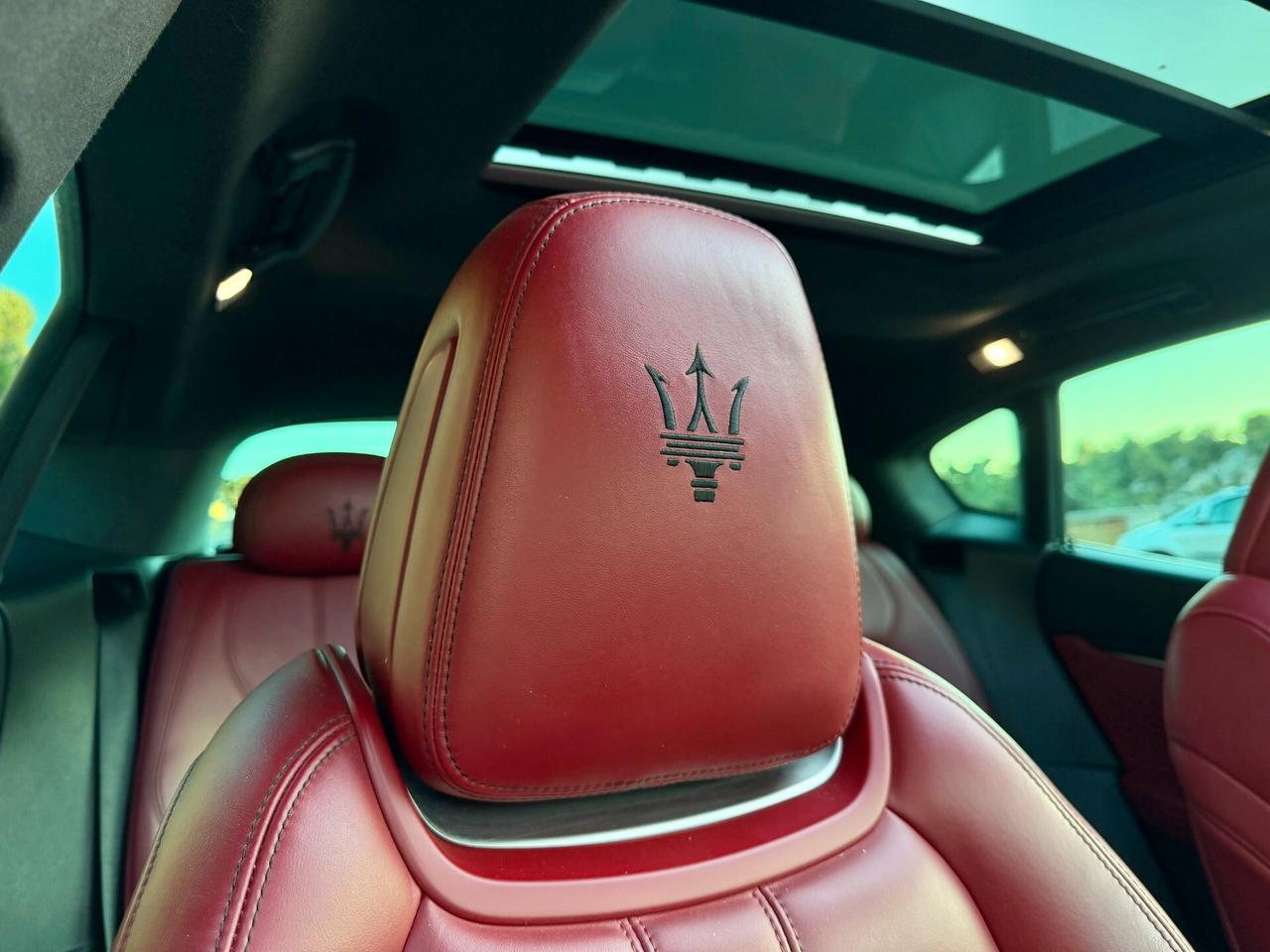 Maserati Levante Gransport/3.0 V6 250 CV/21"/TETTO