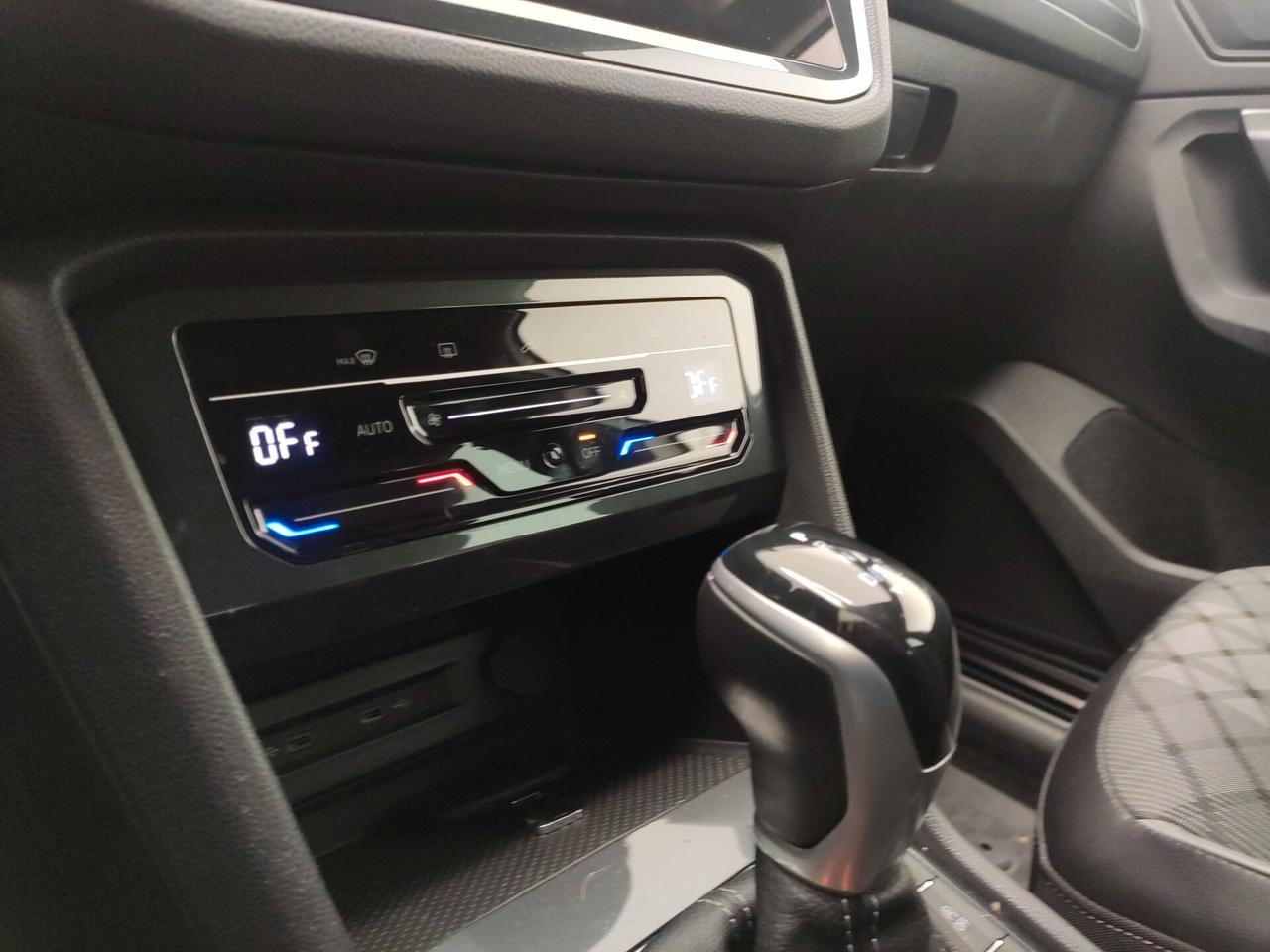 Volkswagen Tiguan 2.0 TDI 150 CV SCR DSG R-Line