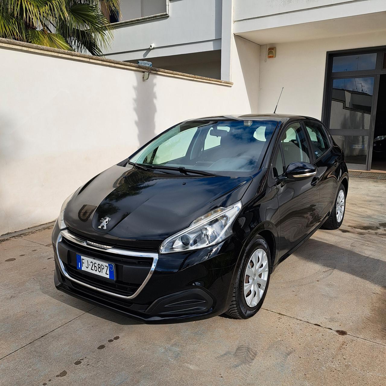 Peugeot 208 BlueHDi 75 5 porte Allure