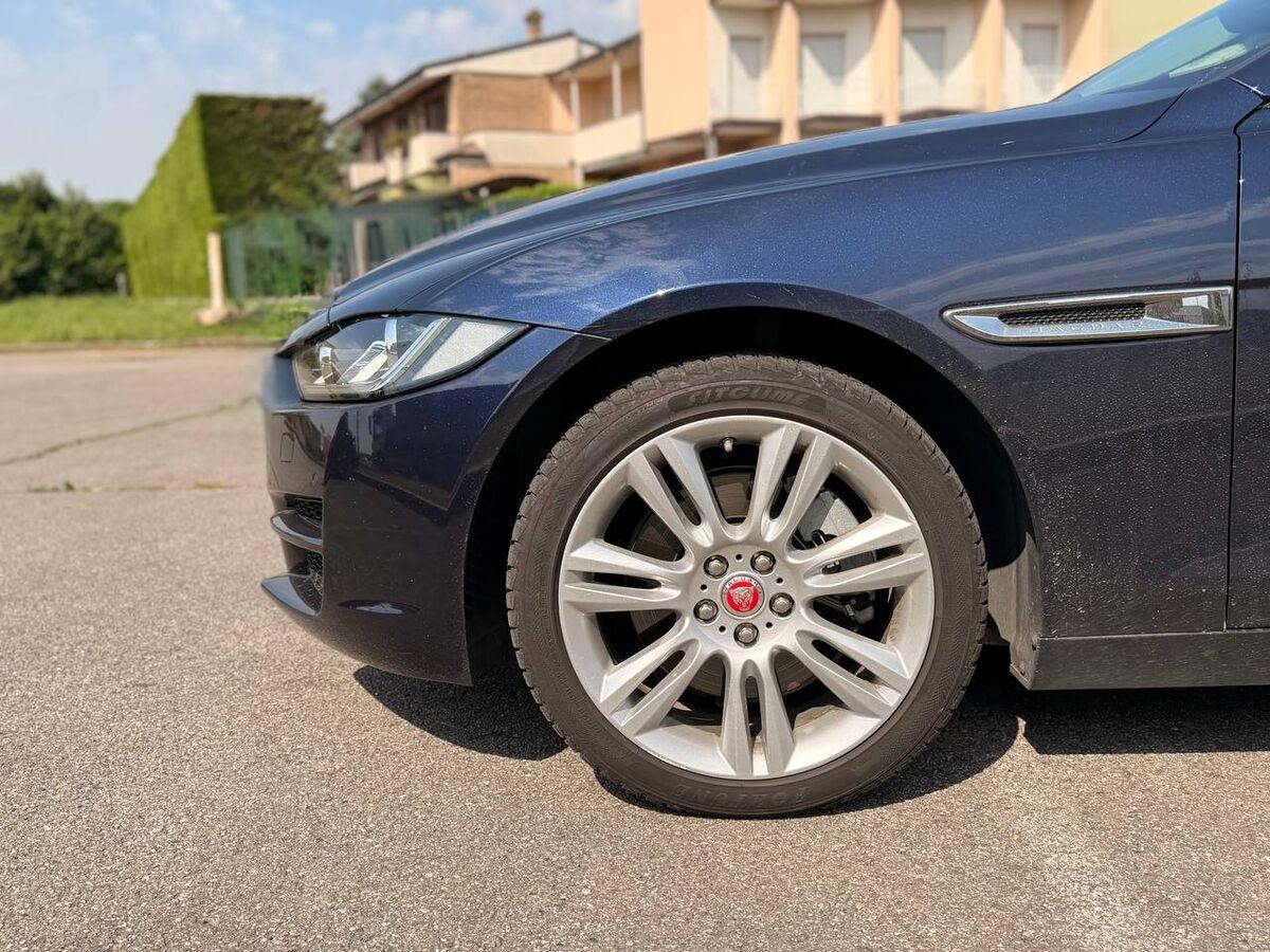 Jaguar XE Berlina XE 2.0d Prestige Business edition awd 180cv auto