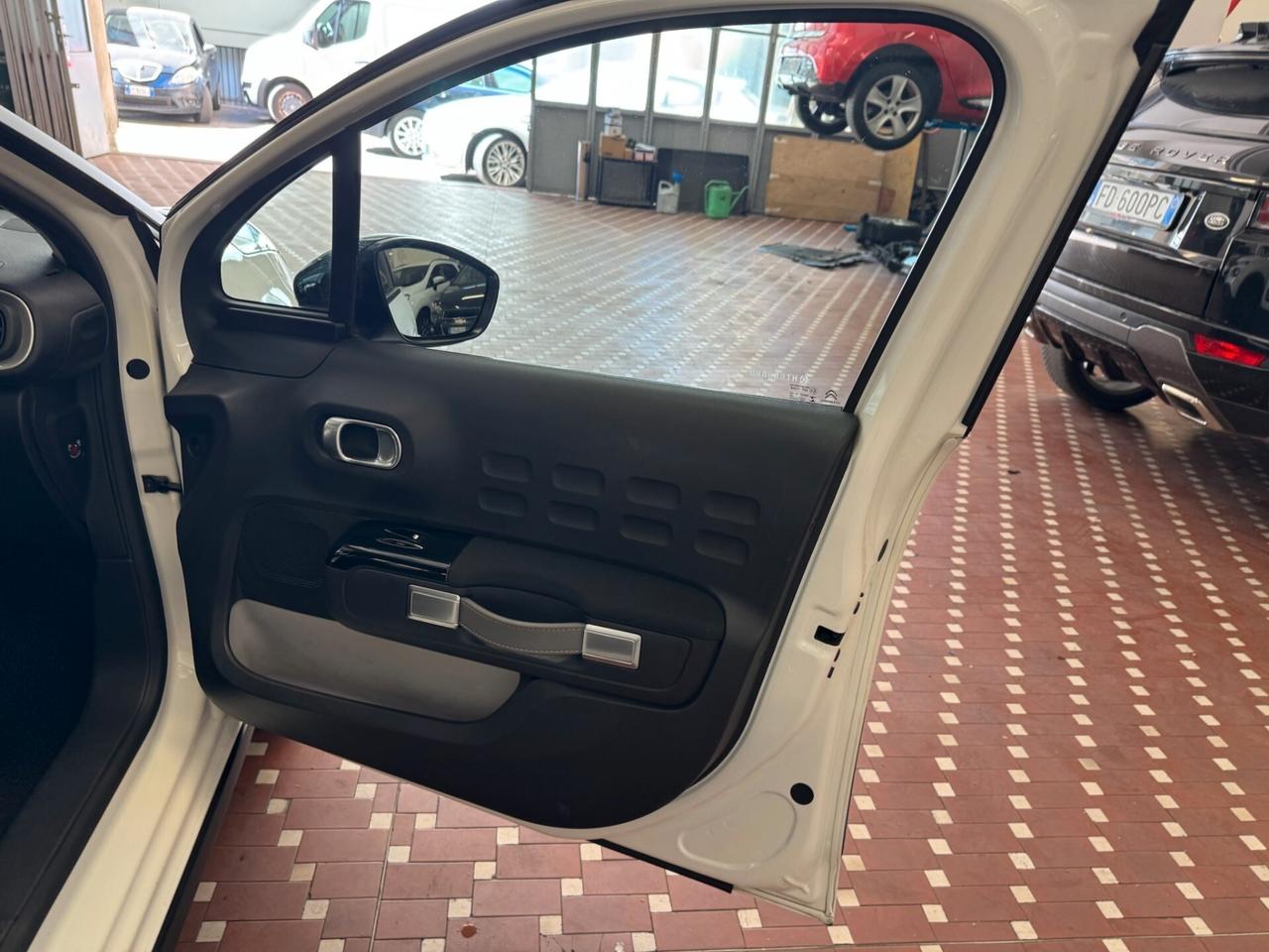 Citroen C3 PureTech 110 S&S EAT6 Shine - CAMBIO AUTOMATICO