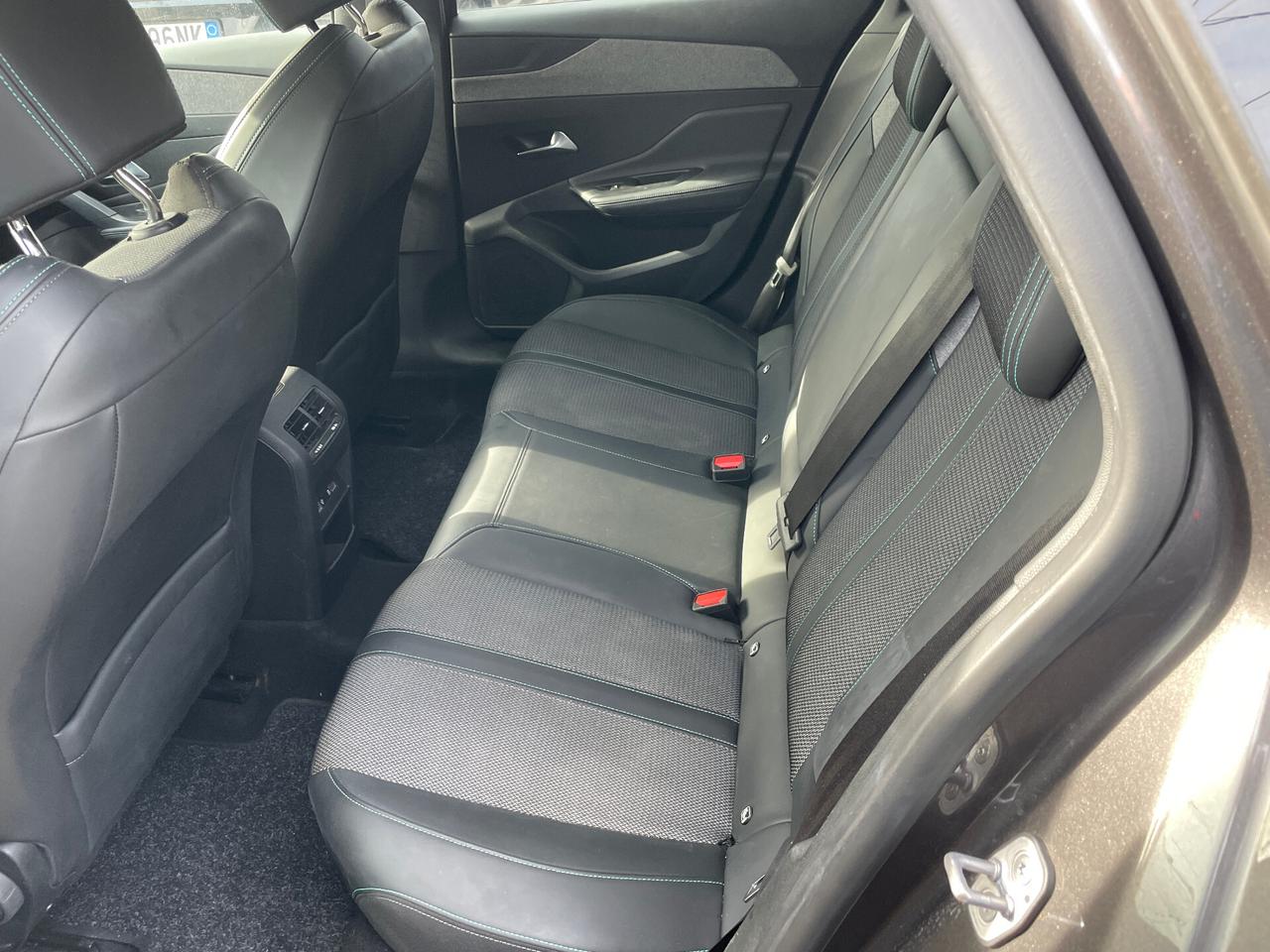 Peugeot 308 1.5 BlueHDi 130 S&S EAT8 SW Allure Pack