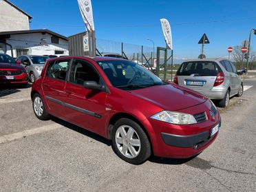 Renault Megane Mégane 1.6 16V 5 porte Luxe Dynamique GPL