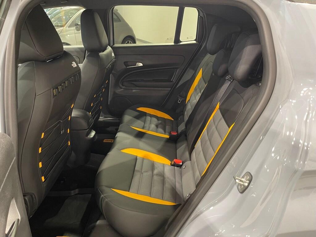 Jeep Avenger 1.2 turbo e-hybrid The North Face 4xe 136cv edct6