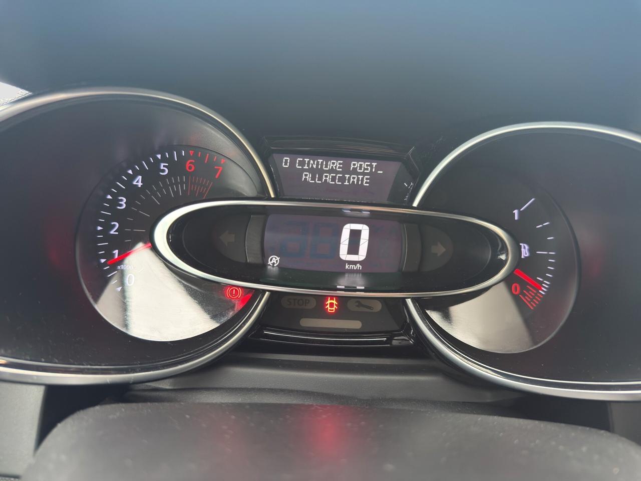 Renault Clio TCe 12V 75 CV 5 porte Moschino Life