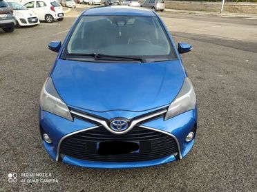 Toyota Yaris Yaris III 5p 1.5h Active my16