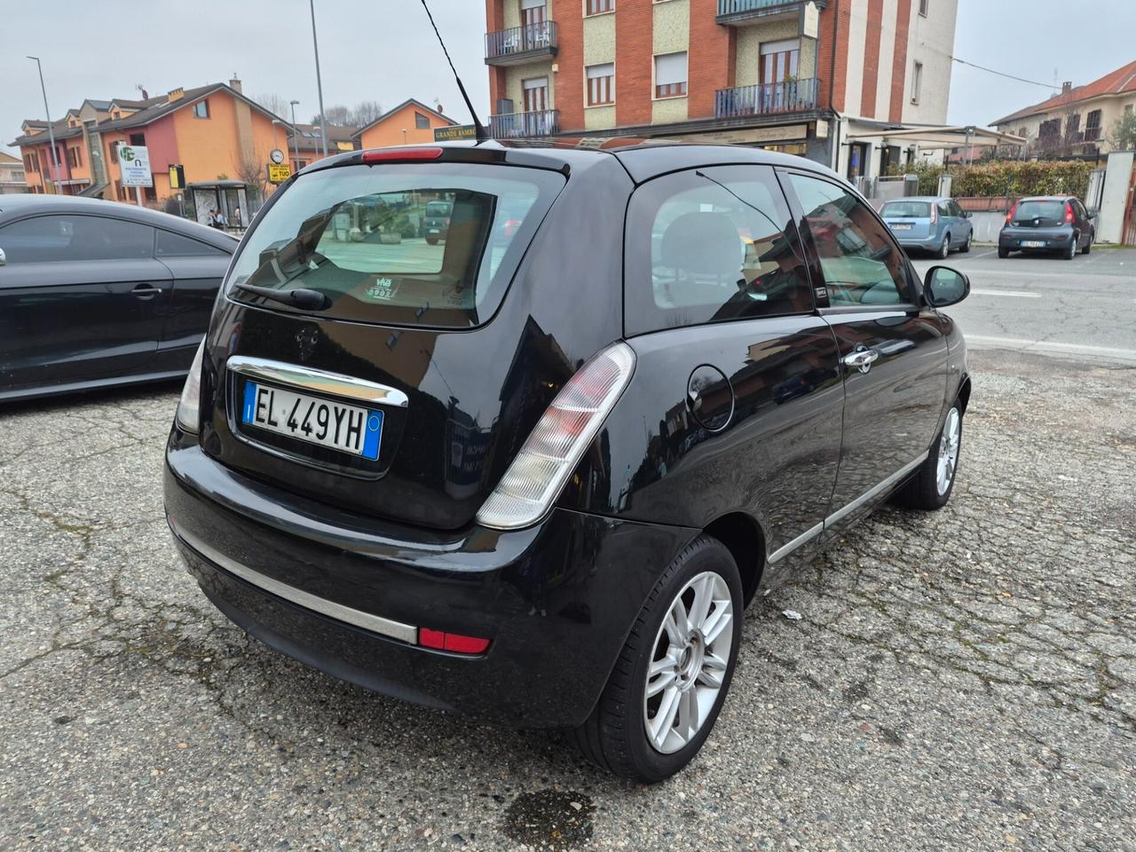 Lancia Ypsilon 1.4 Unyca Ecochic GPL