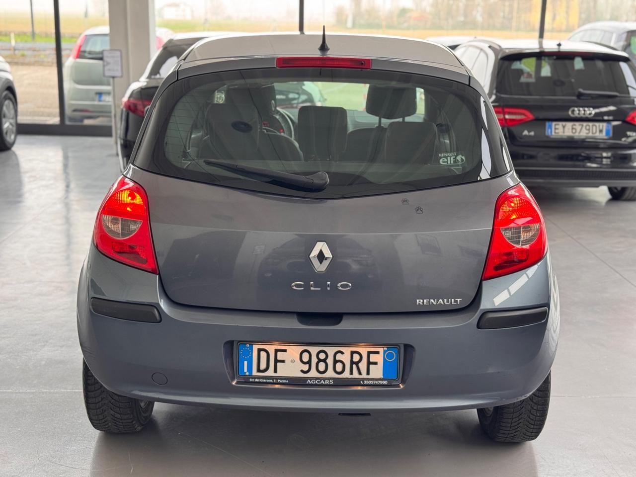 Renault Clio 1.2 16V 5 porte Luxe