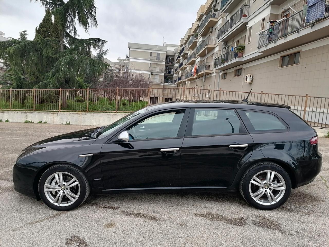 Alfa Romeo 159 2.0 JTDm Sportwagon SUPER 2012