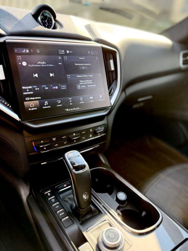 MASERATI Ghibli V6 350 CV