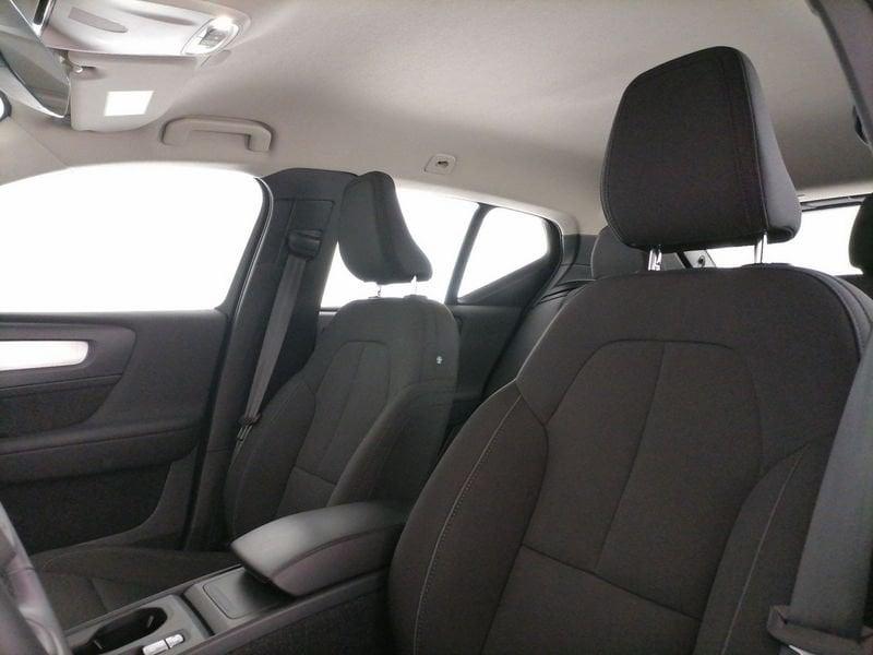 Volvo XC40 1.5 t3 Momentum Pro 163cv auto my21