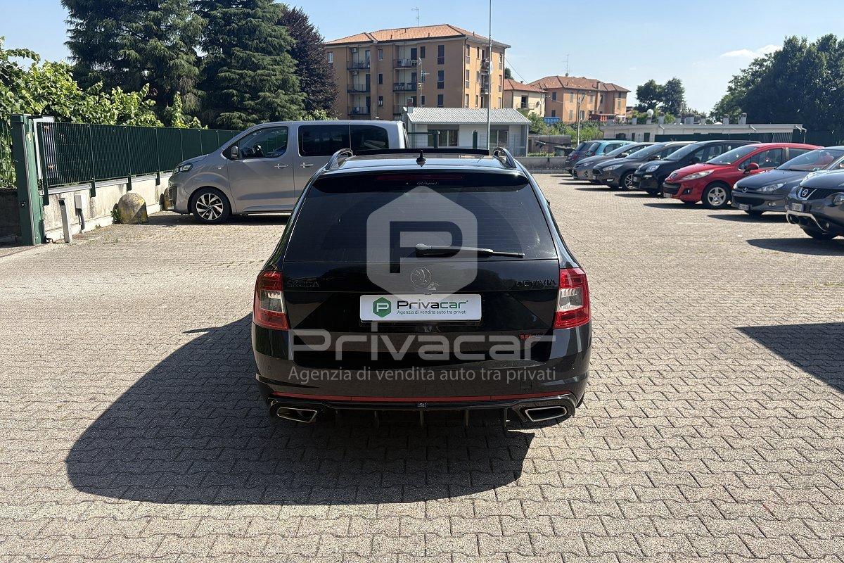 SKODA Octavia 2.0 TDI DSG Wagon RS
