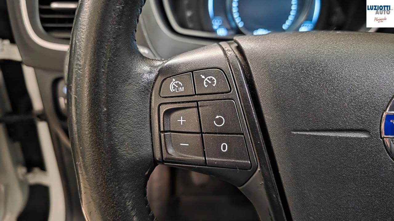 Volvo V40 Cross Country D2