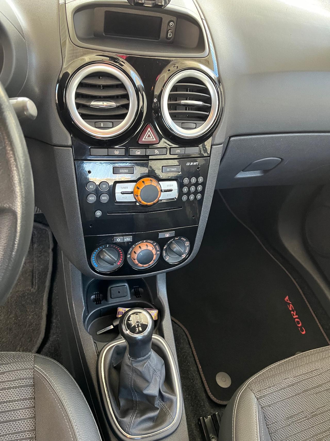 Opel Corsa 1.2 85CV 5 porte GPL-TECH Ecotec