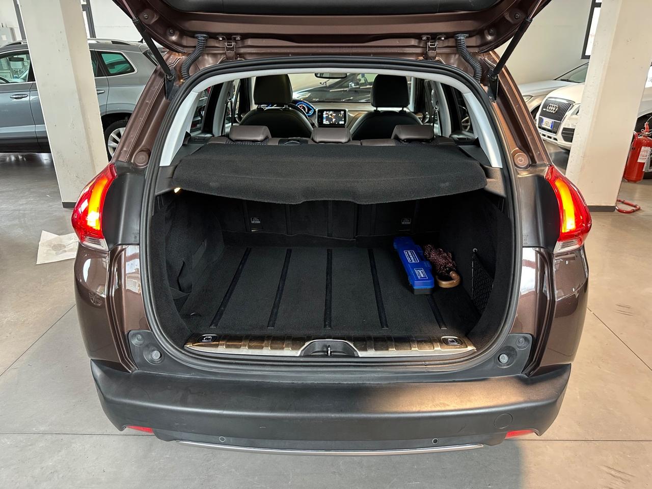 Peugeot 2008 BlueHDi 100 Allure