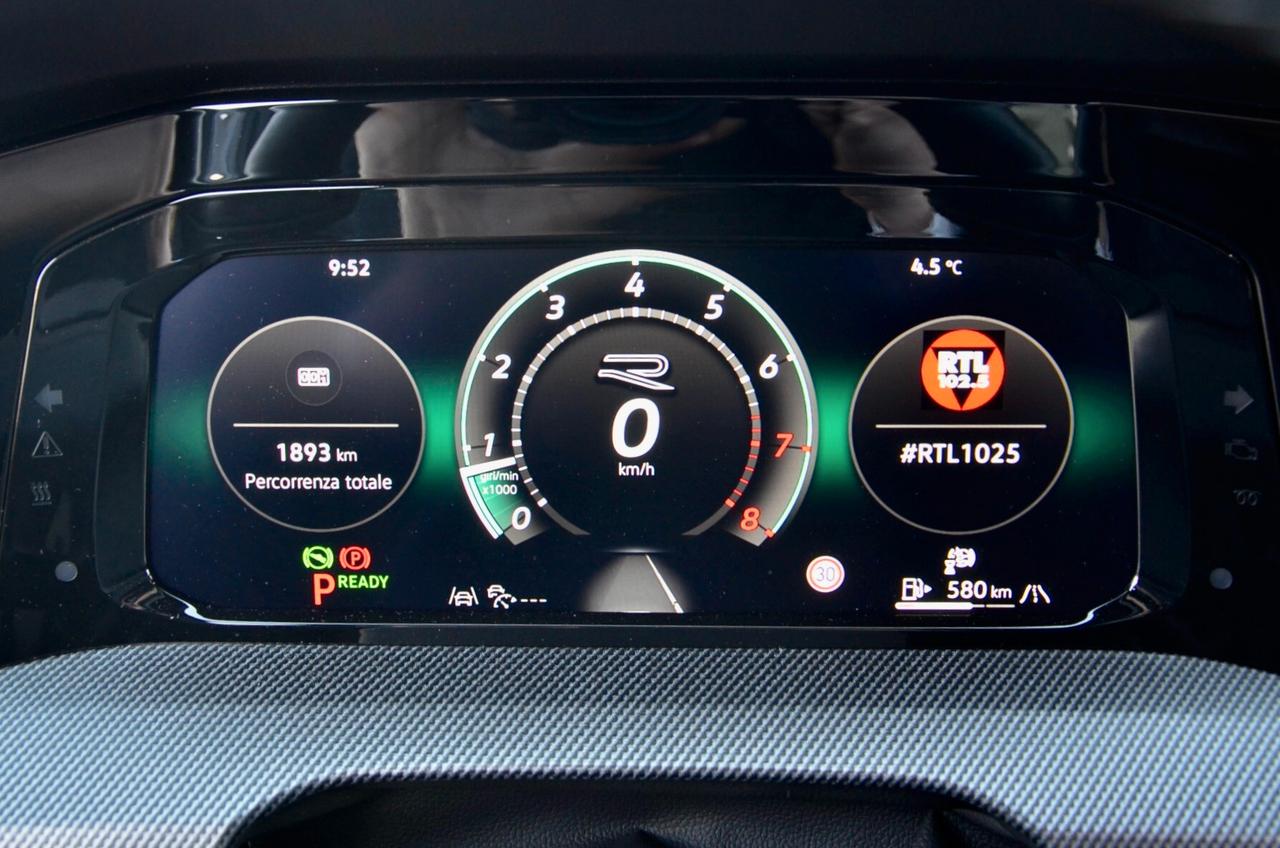 VOLKSWAGEN GOLF 1.5 ETSI R-LINE PLUS 150cv DSG, PARI AL NUOVO, GARANZIA VW, UNICOPROPRIETARIO, UFF ITALIANA, MATRIX, APPLE ANDROID, 18", PERMUTE