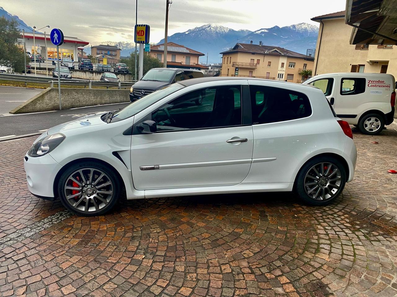 Renault Clio 2.0 16V 200CV 3 porte RS F1 Team