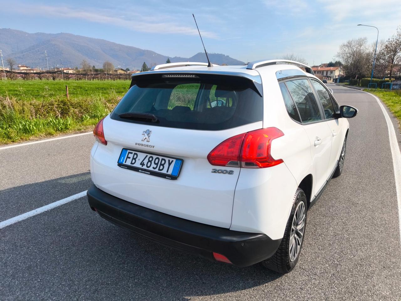 PEUGEOT 2008 1,2 BENZINA-OK NEOPATENTATI- EURO 6
