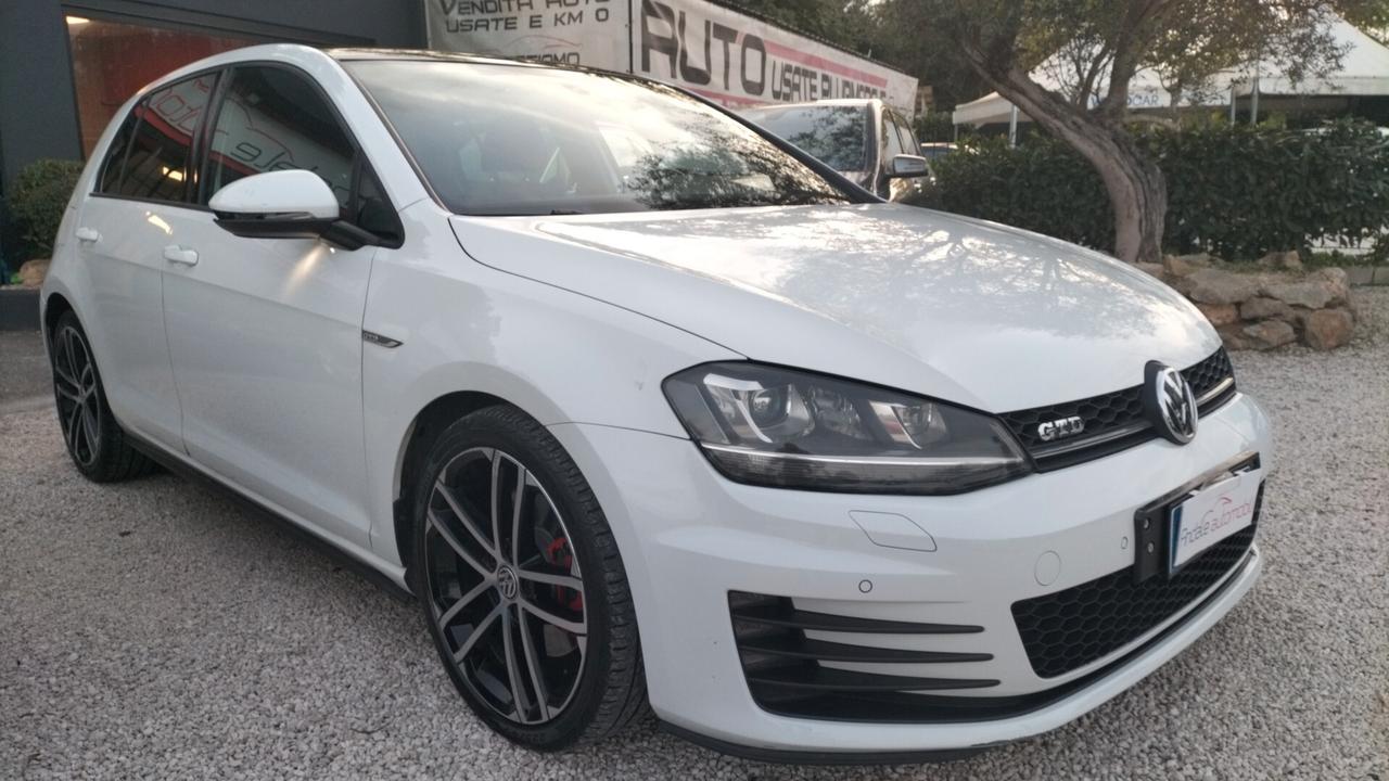 Volkswagen Golf GTD 2.0 TDI DSG 5p.