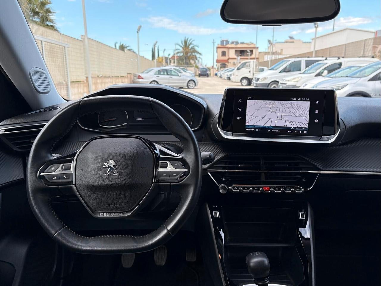 Peugeot 2008 BlueHDi 100 S&S Allure Navi Pack