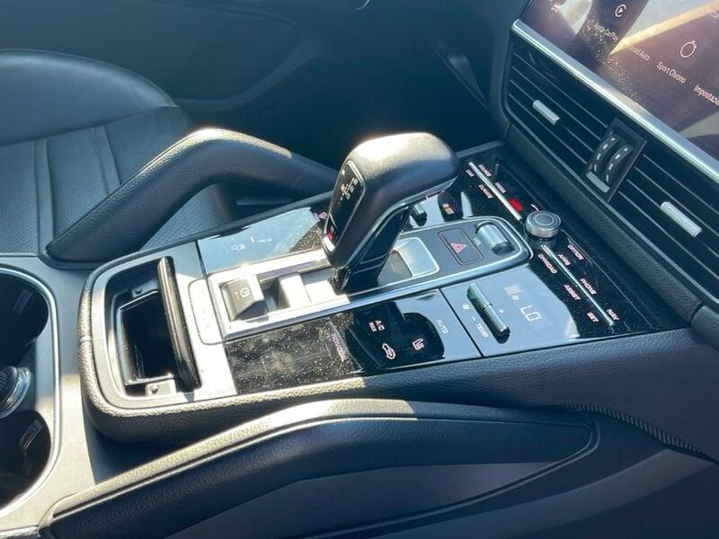 Porsche Cayenne Coupè 3.0 V6 E-Hybrid