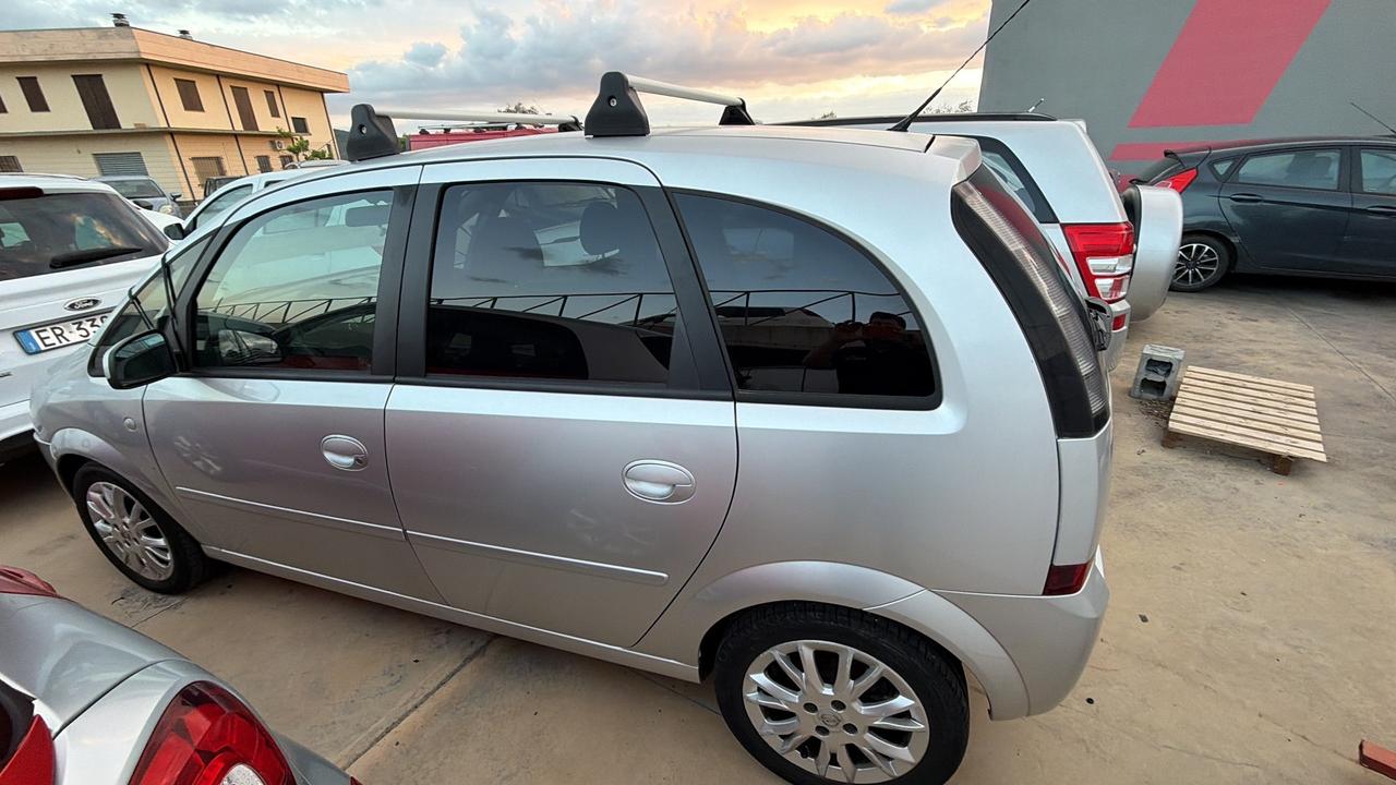 Opel Meriva 1.4 16V Cosmo