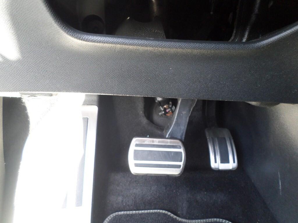 Peugeot 3008 Hybrid 136 e-DCS6 GT