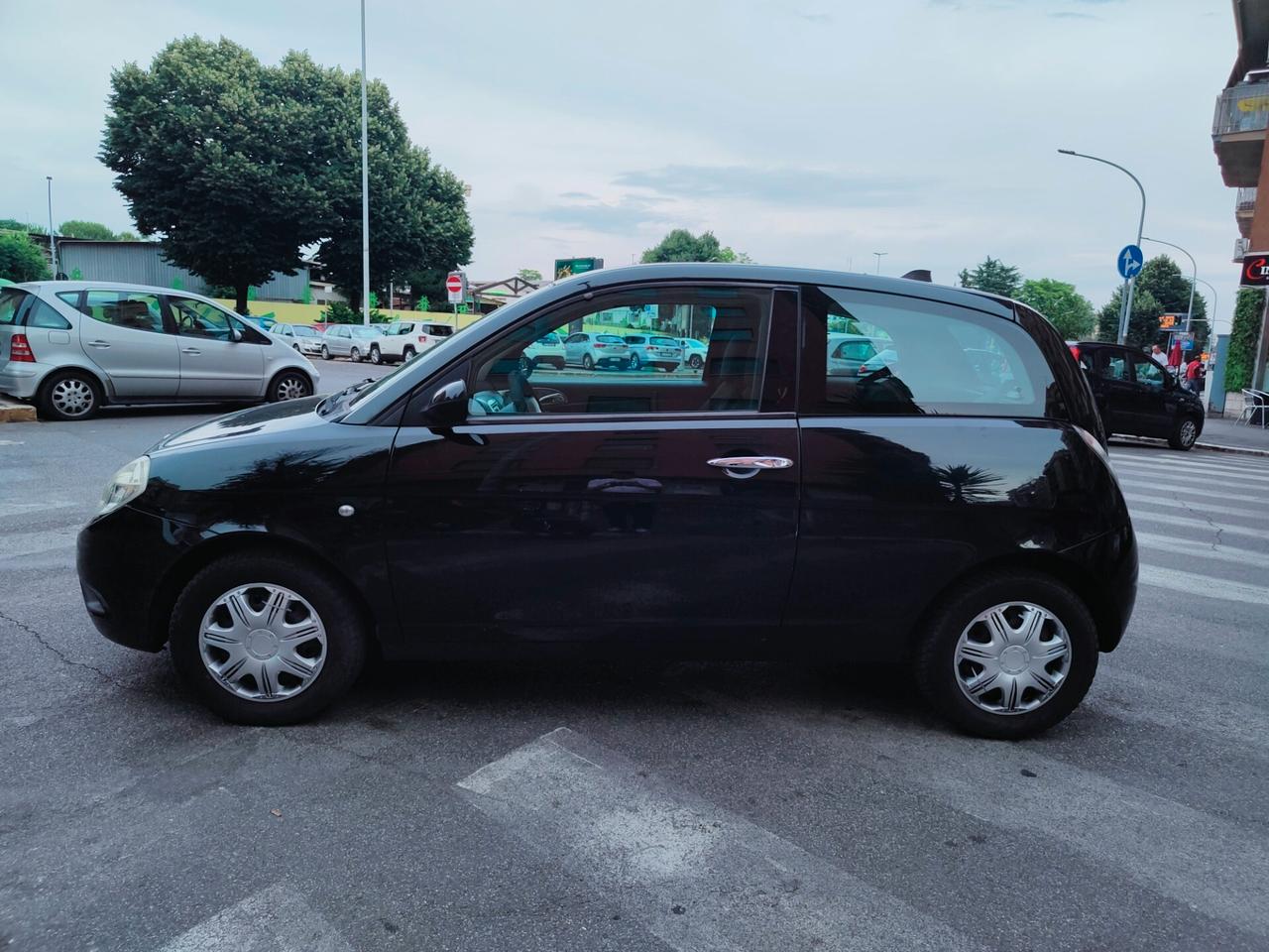 Lancia Ypsilon 1.2 Oro Plus