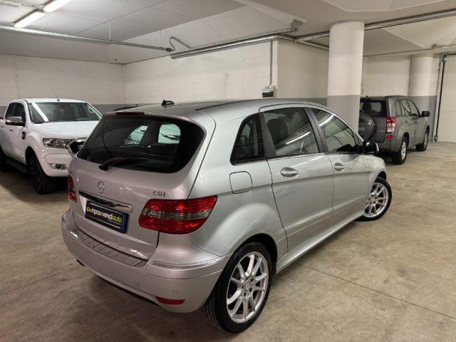 MERCEDES-BENZ B 180 CDI Premium