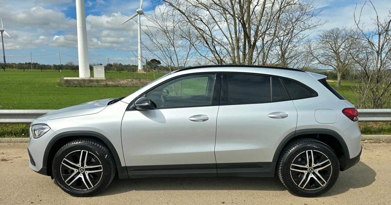 MERCEDES GLA 220d 190cv 4MATIC NIGHT EDITION