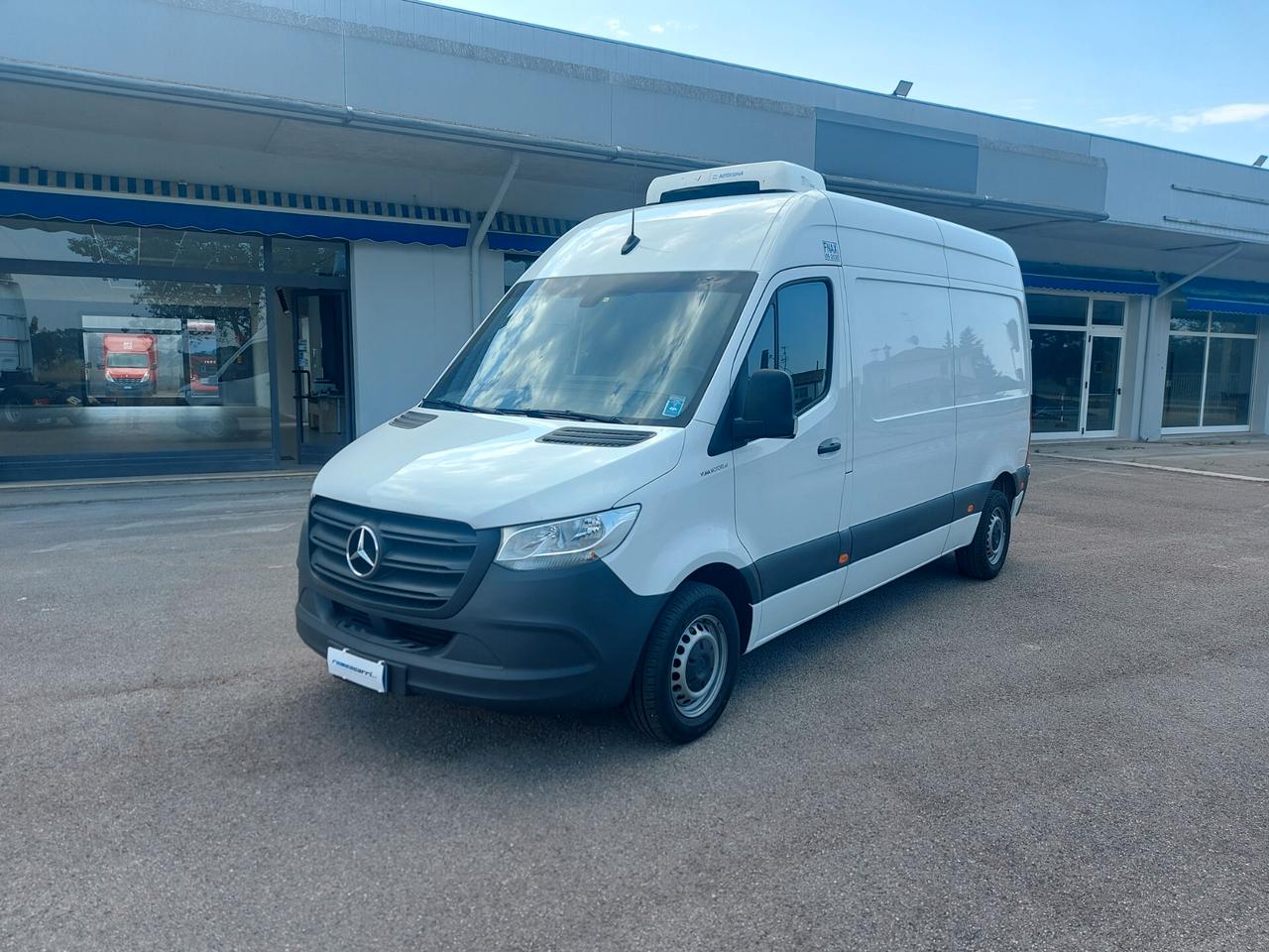 MERCEDES BENZ SPRINTER 315 KA CON RIVESTIMENTO ISOTERMICO E GRUPPO FRIGO