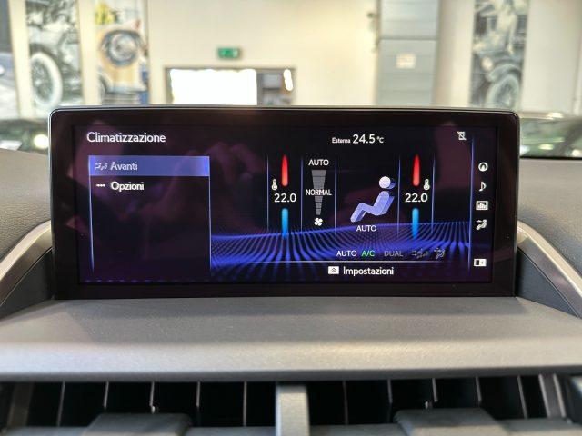 LEXUS NX 300 Hybrid 4WD Luxury - 18" - Camera - Pelle nera
