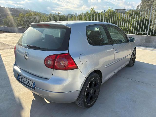 VOLKSWAGEN Golf VOLKSWAGEN GOLF 5 2.0