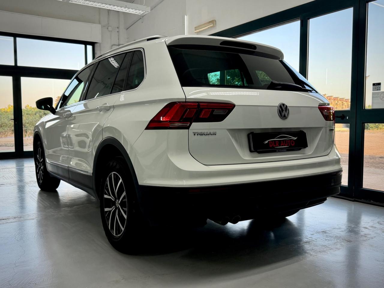 Volkswagen Tiguan 2.0 TDI SCR DSG 4MOTION Business BMT