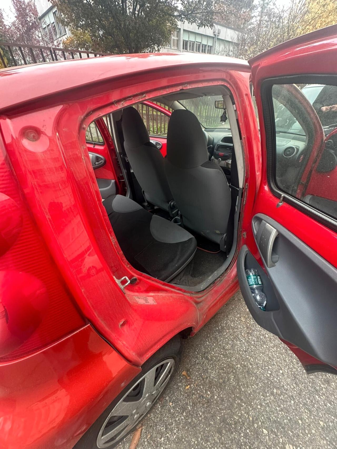 Peugeot 107 1.0 68CV 5p. 105.000km