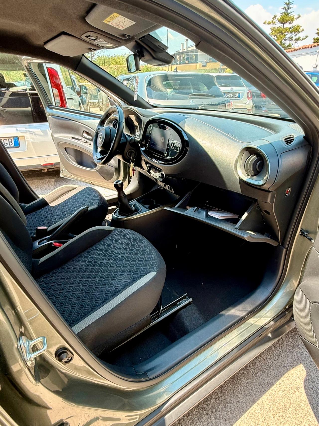 Toyota Aygo X 1.0 VVT-i 72 CV 5 porte Lounge Air