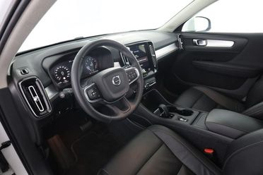 VOLVO XC40 XC40 T2 Geartronic Momentum Pro