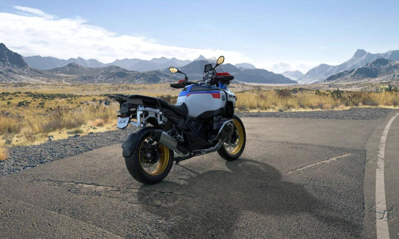 BMW R 1300 GS Adventure Trophy ASA