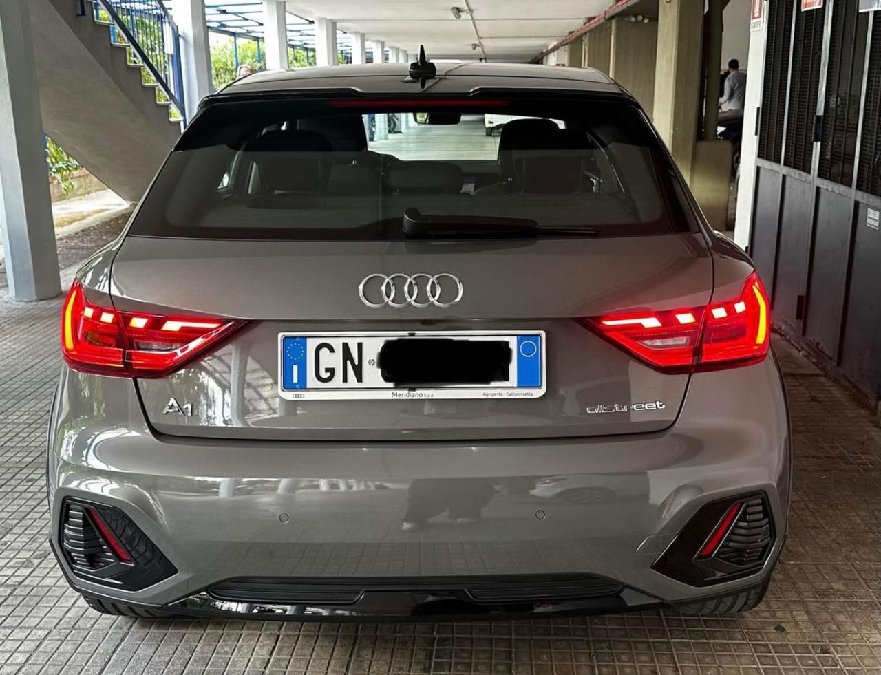 Audi A1 allstreet 30 TFSI S tronic Identity Contrast