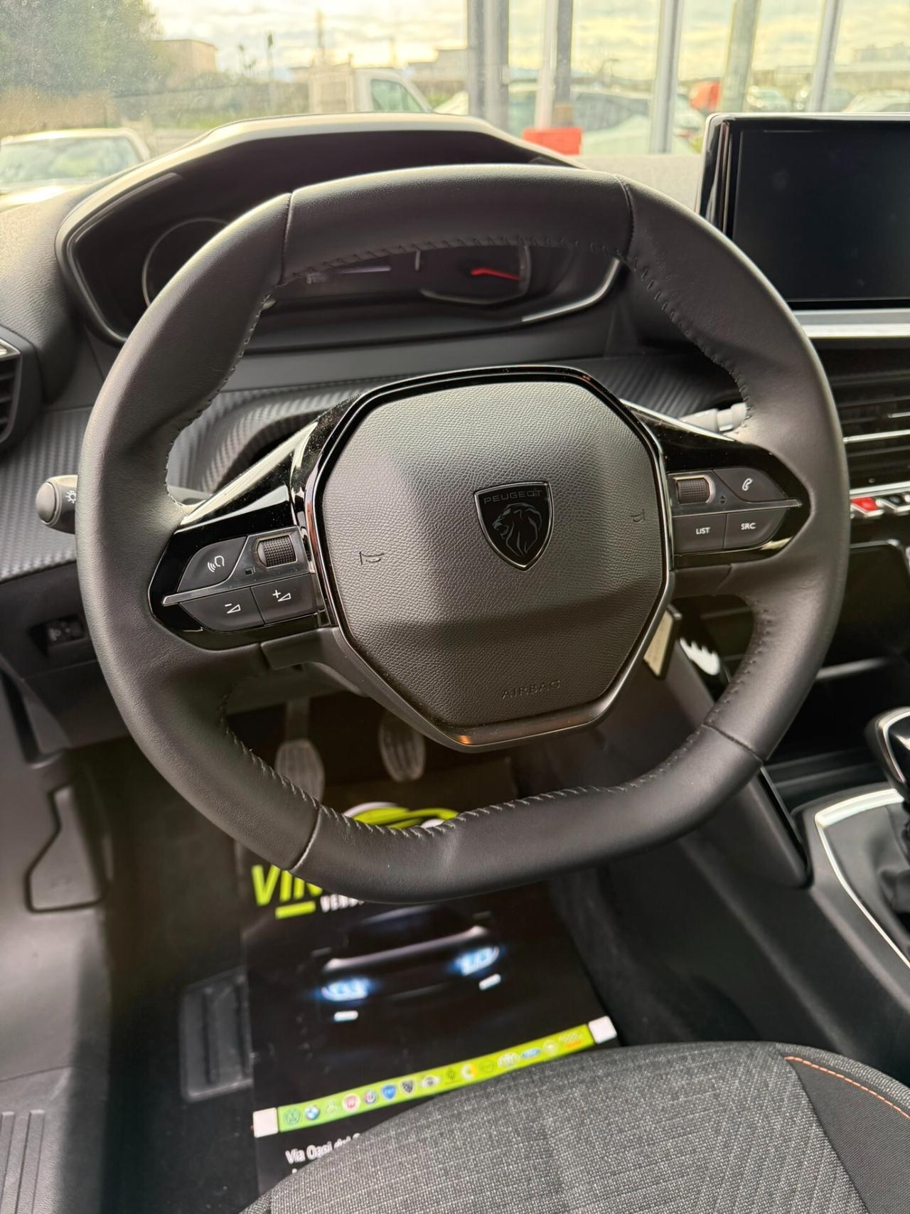 Peugeot 2008 PureTech 100 S&S Style 11/2025