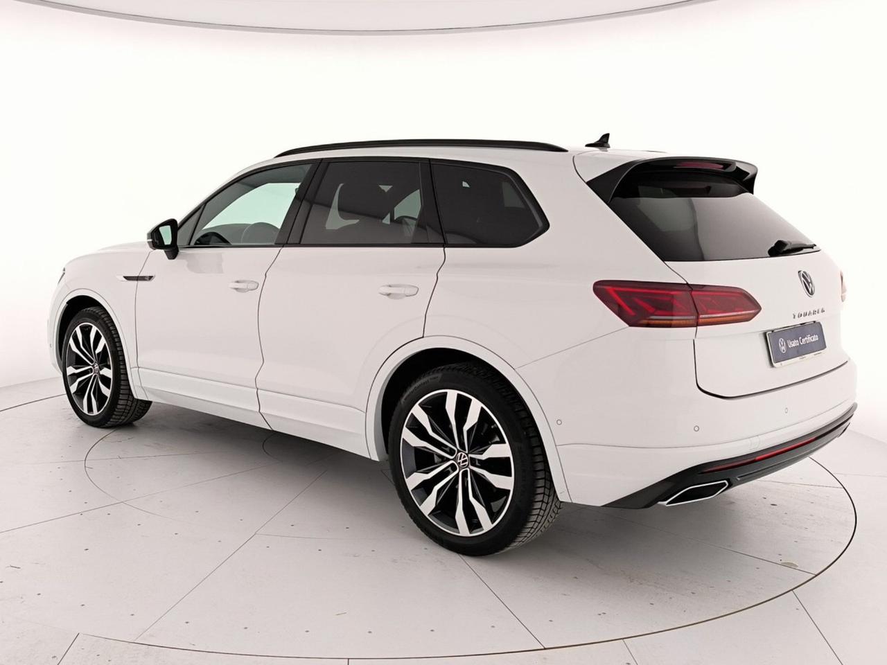 Volkswagen Touareg 3.0 v6 tdi elegance r-line exterior pack 231cv tiptronic
