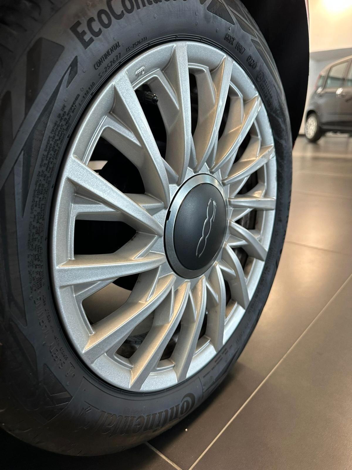 Fiat 500 1.0 Hybrid Dolcevita aziendale