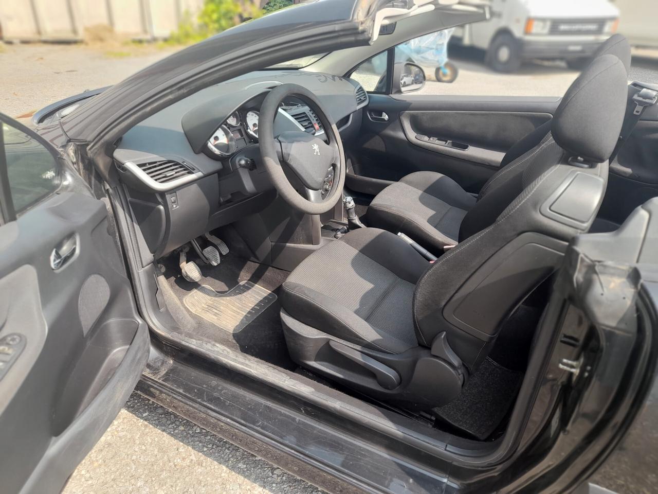 Peugeot 207 1.6 VTi 120CV CC Féline