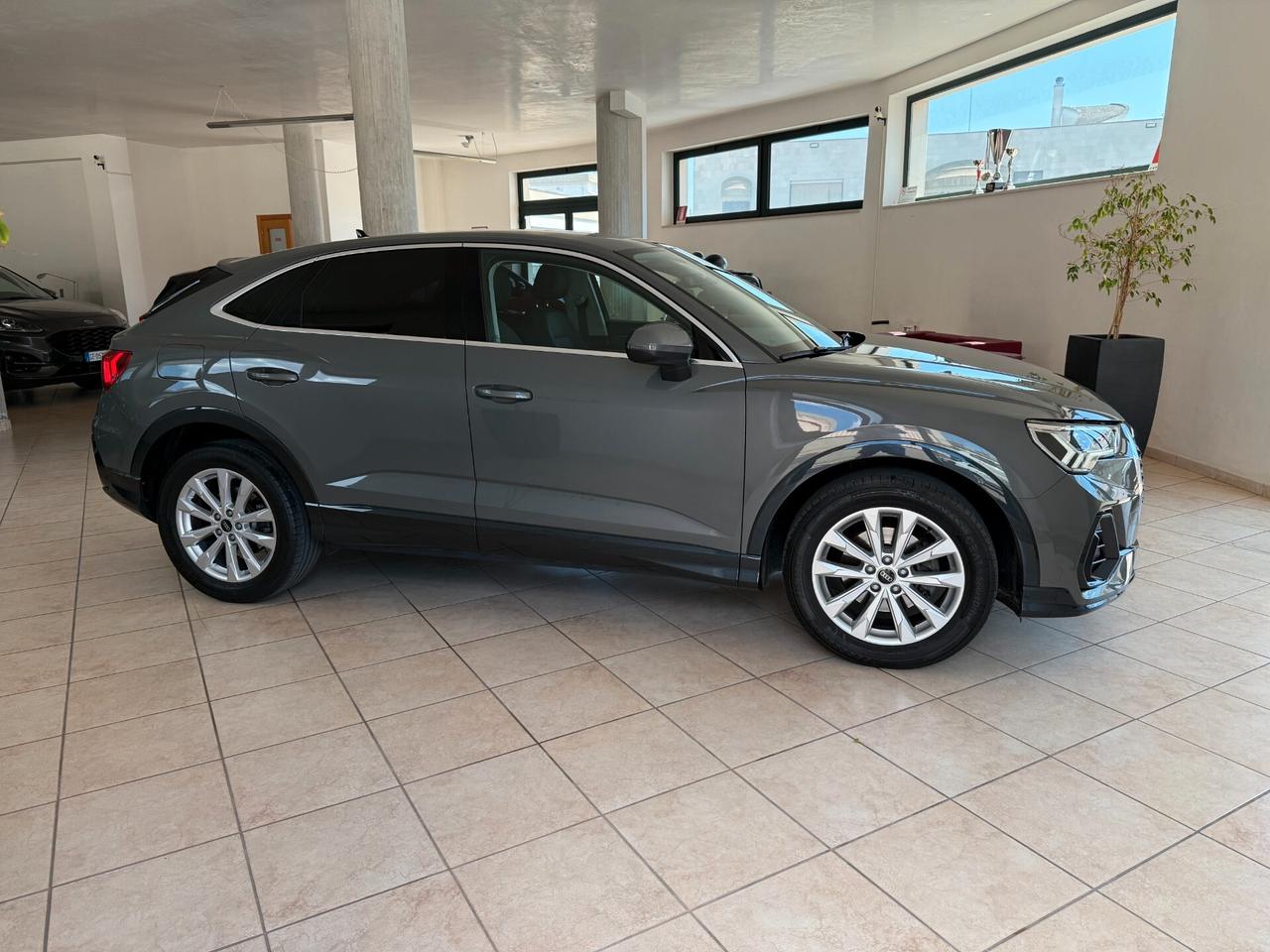 Audi Q3 Sportback 35 2.0 tdi Bus. Plus s-tronic Matrix
