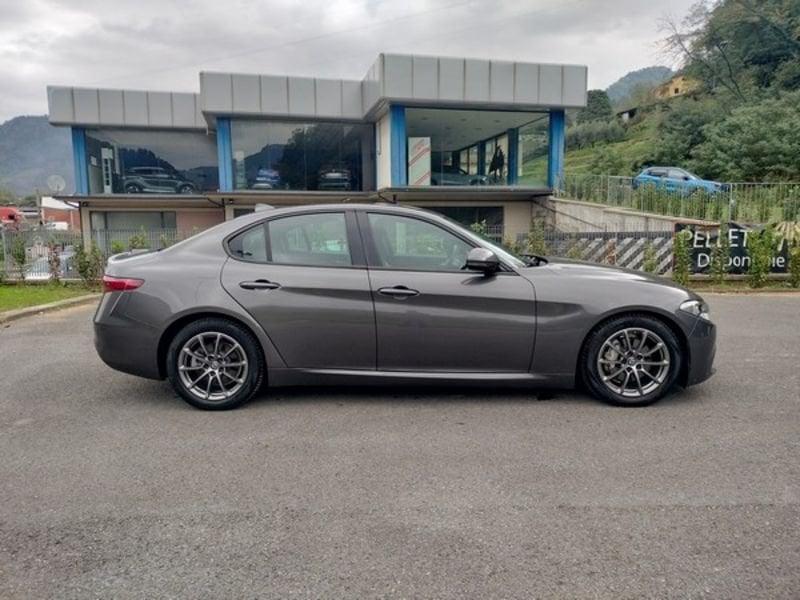 Alfa Romeo Giulia Giulia 2.2 t Super 180cv
