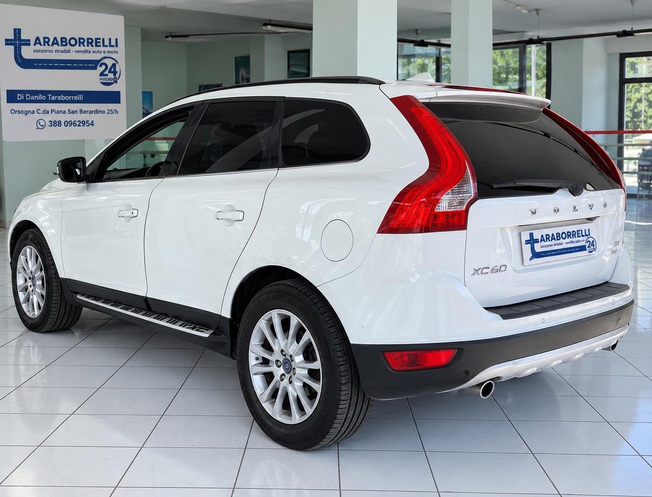 Volvo XC 60 XC60 D5 AWD Geartronic Summum