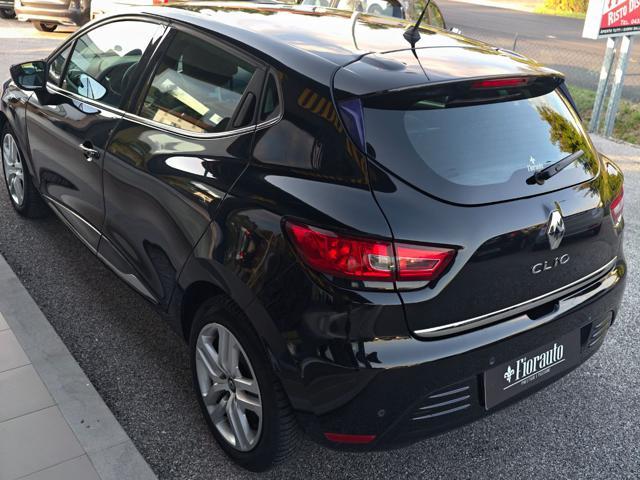 RENAULT Clio 1.2 75 CV 5 porte Duel