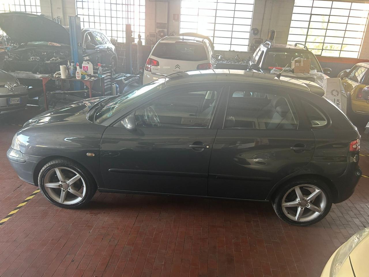 Seat Ibiza 1.4 16V 5p. Sport