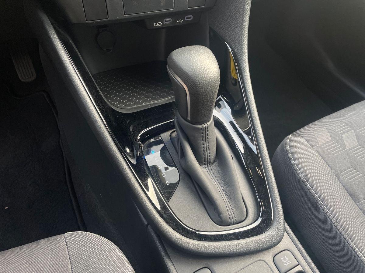 TOYOTA Yaris IV 2020 - Yaris 1.5h Trend